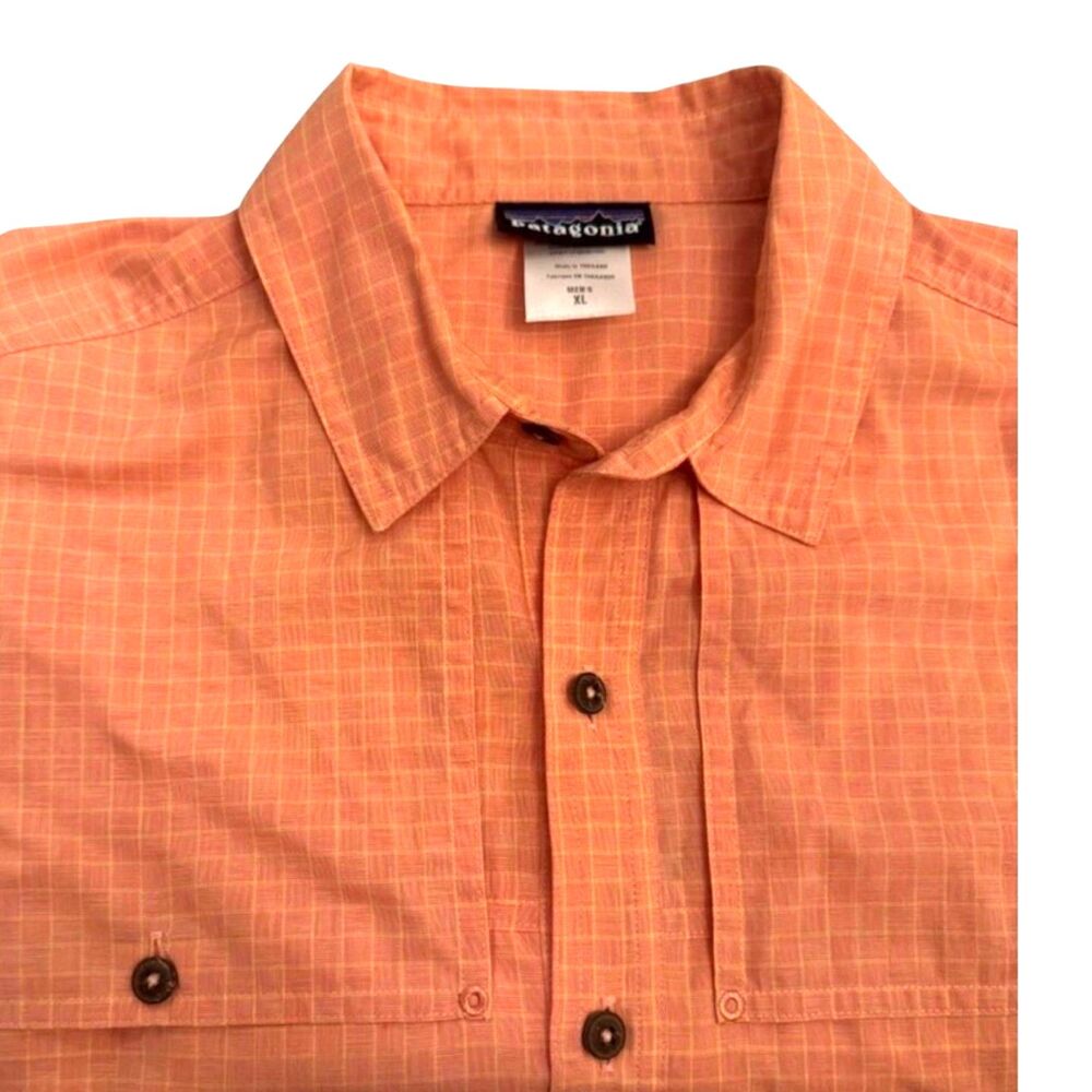 Patagonia Men's Size XL Short Sleeve Button Down Shirt Orange Grid Check Outdoor